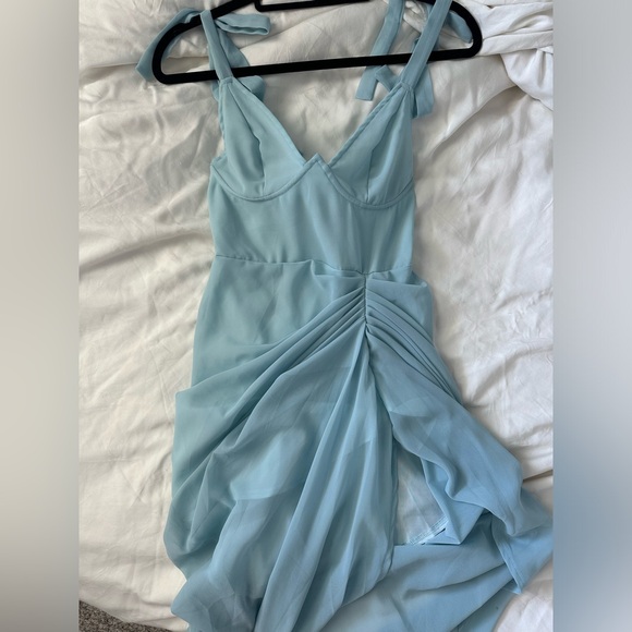 Pretty Little Thing Blue Midi Dress - Picture 2 of 4